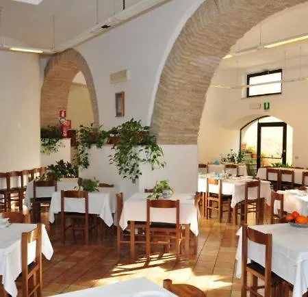 Madonna Di 3* Loreto